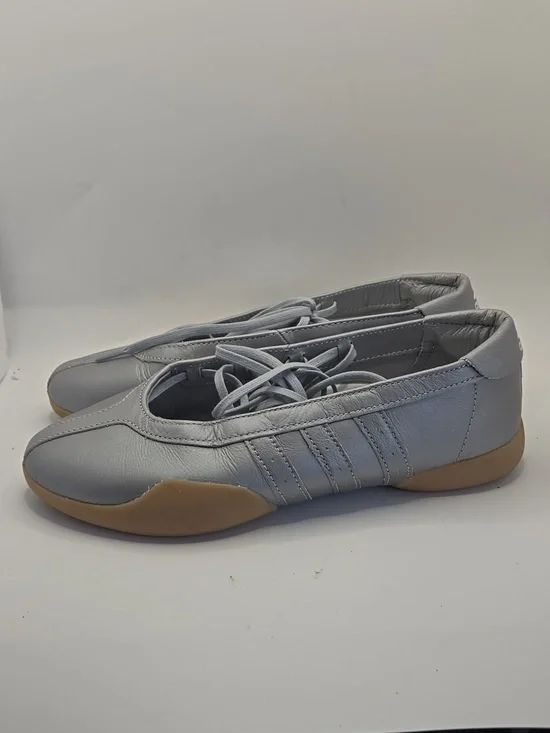 Adidas Originals Sneakers Taekwondo Mei Ballet Sz 8 Silver Slip On Streetwear - Picture 3 of 8